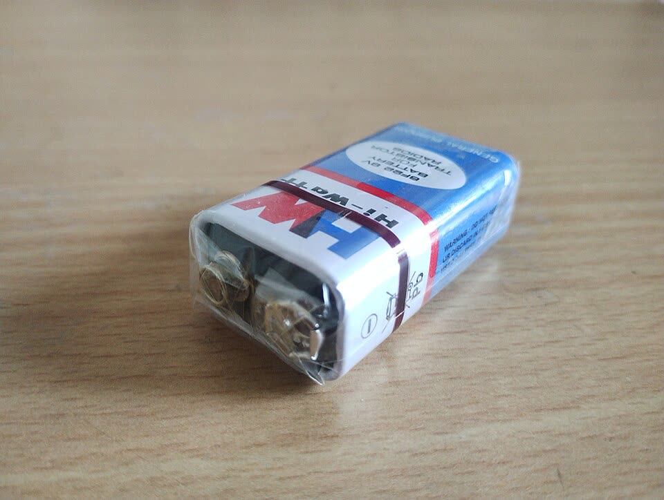 Baterai 9 volt
